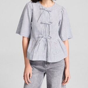 NWOT CeCe Striped Puff Sleeve Top